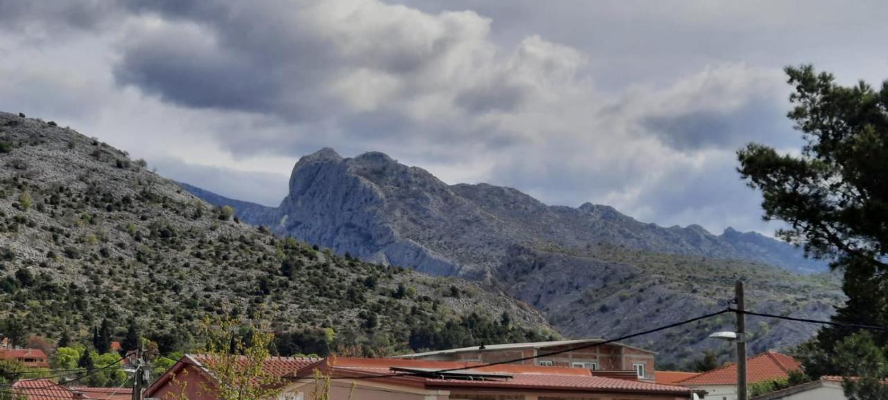 Apartmani Tinka Starigrad Paklenica Exterior foto