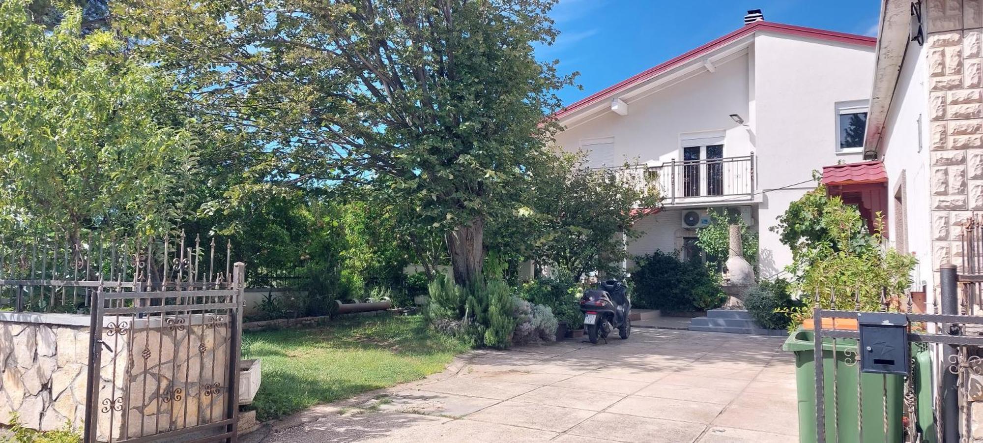 Apartmani Tinka Starigrad Paklenica Exterior foto