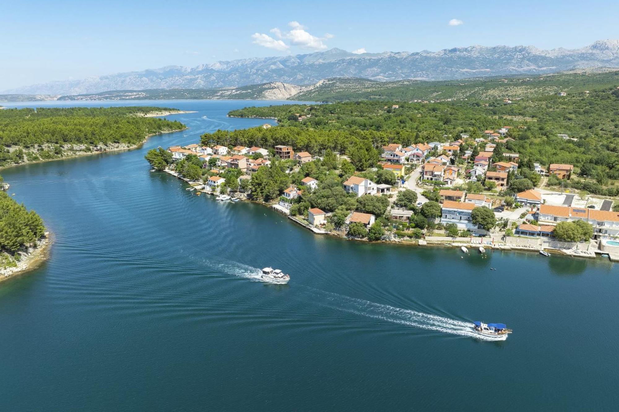 Apartmani Tinka Starigrad Paklenica Exterior foto