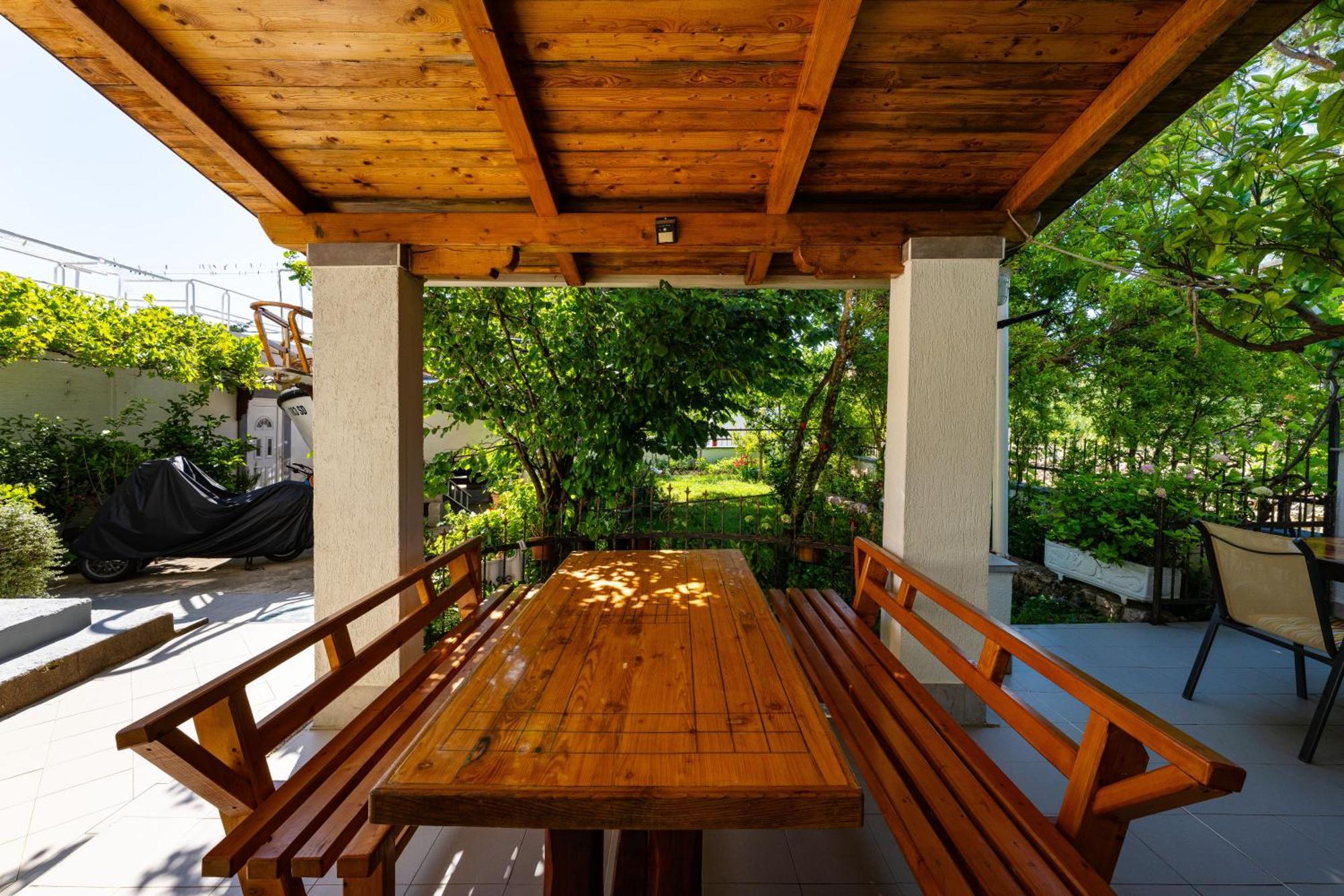 Apartmani Tinka Starigrad Paklenica Exterior foto
